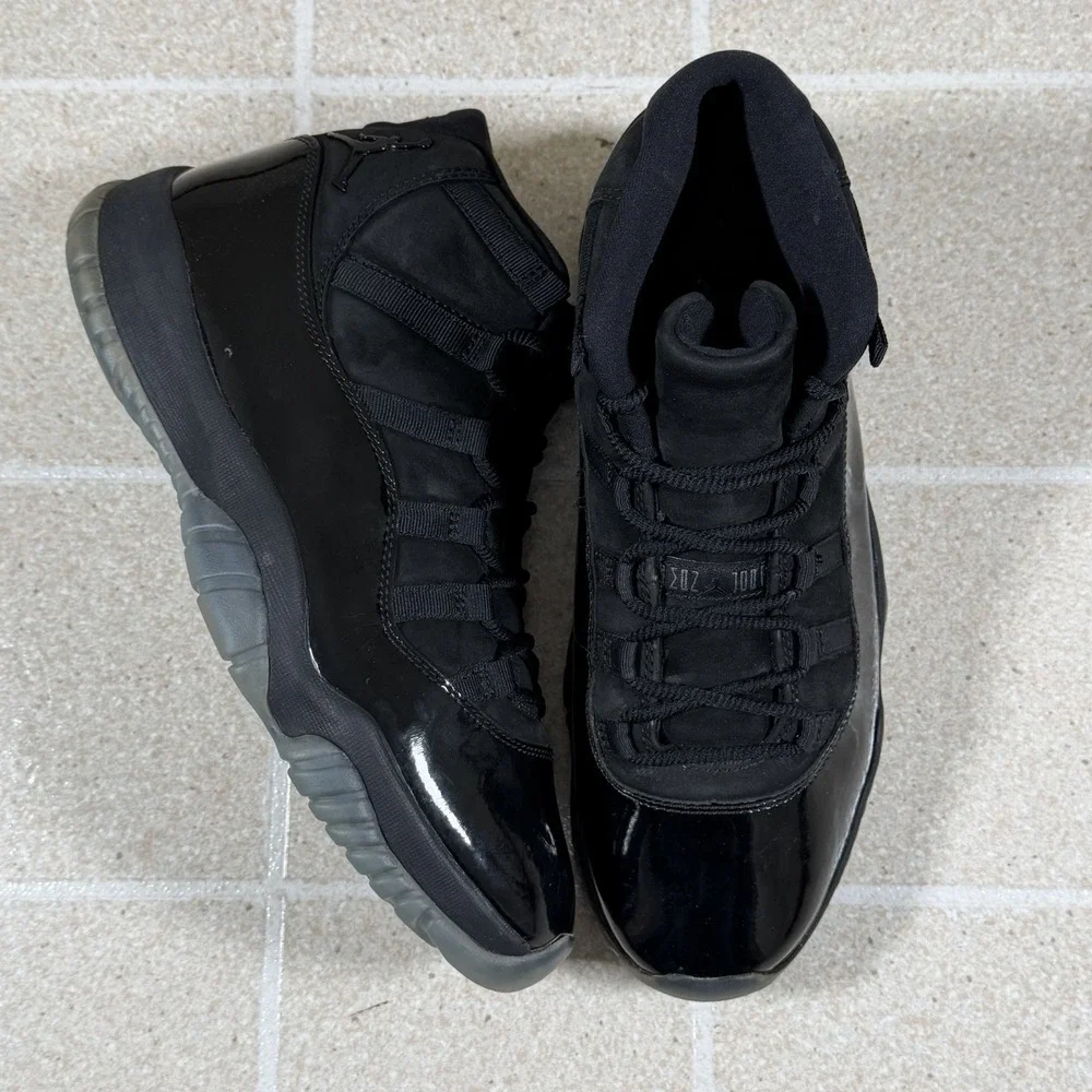 Air Jordan 11 Retro Cap and Gown Black Leather Sneakers Size 10.5 378037-005